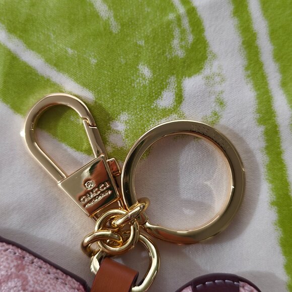 Gucci Pink Dog-Shaped Bag Charm - Picture 5 of 5